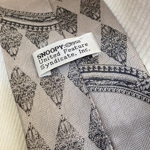 snoopy (peanuts) silk tie - Picture 2 of 9